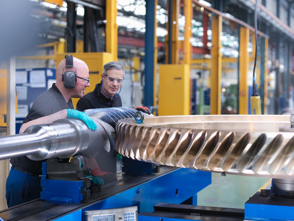 Delivering Compliance Training in Manufacturing with Minimal Downtime